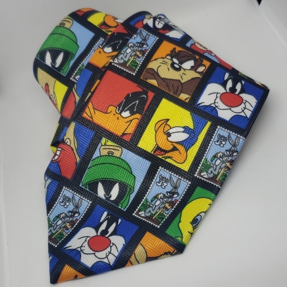 Looney toons tie